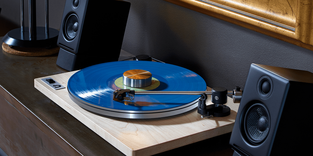 featured image for the best turntable that costs under 500 list